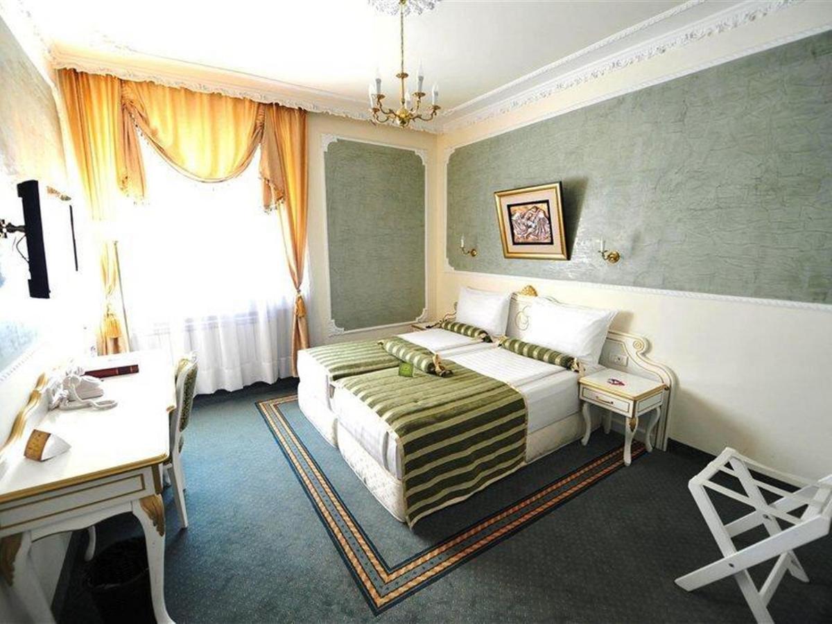 Queen'S Astoria Design Hotel Belgrad Zewnętrze zdjęcie